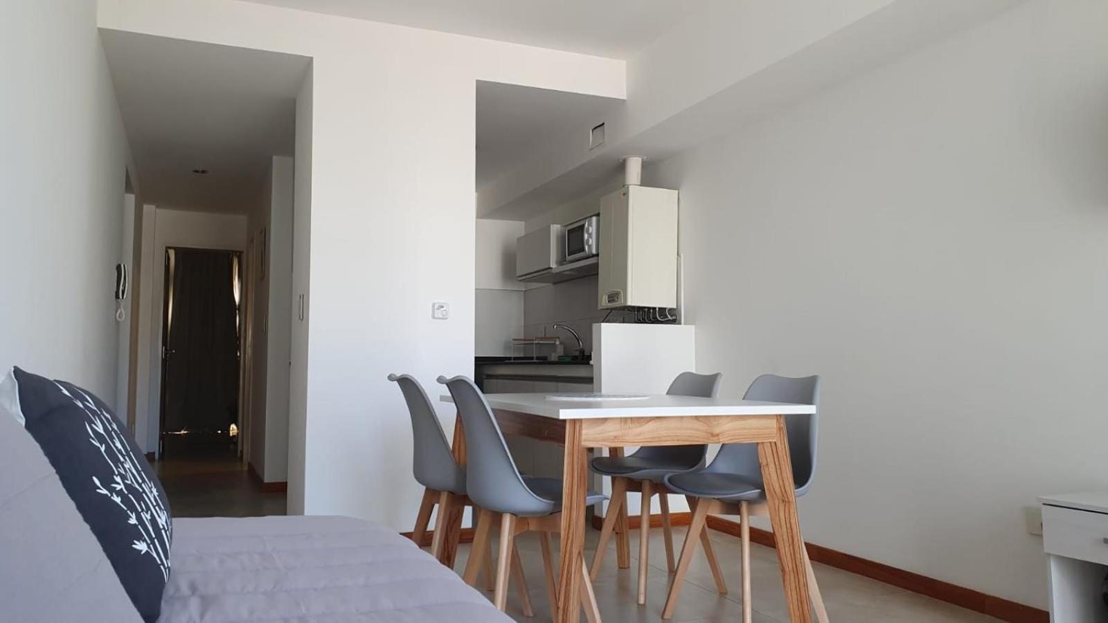 Apartamento Madryn Alegra - Centrico, Balcon Con Vista A La Ciudad *