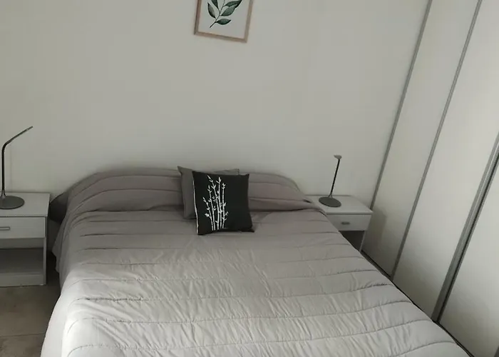 Madryn Alegra - Centrico, Balcon Con Vista A La Ciudad