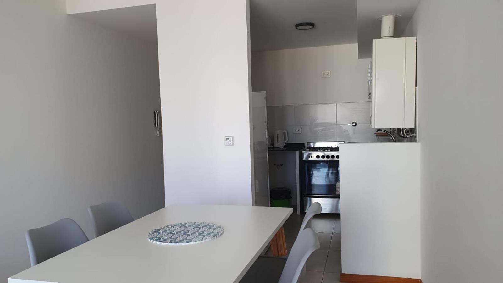 Madryn Alegra - Centrico, Balcon Con Vista A La Ciudad Apartment