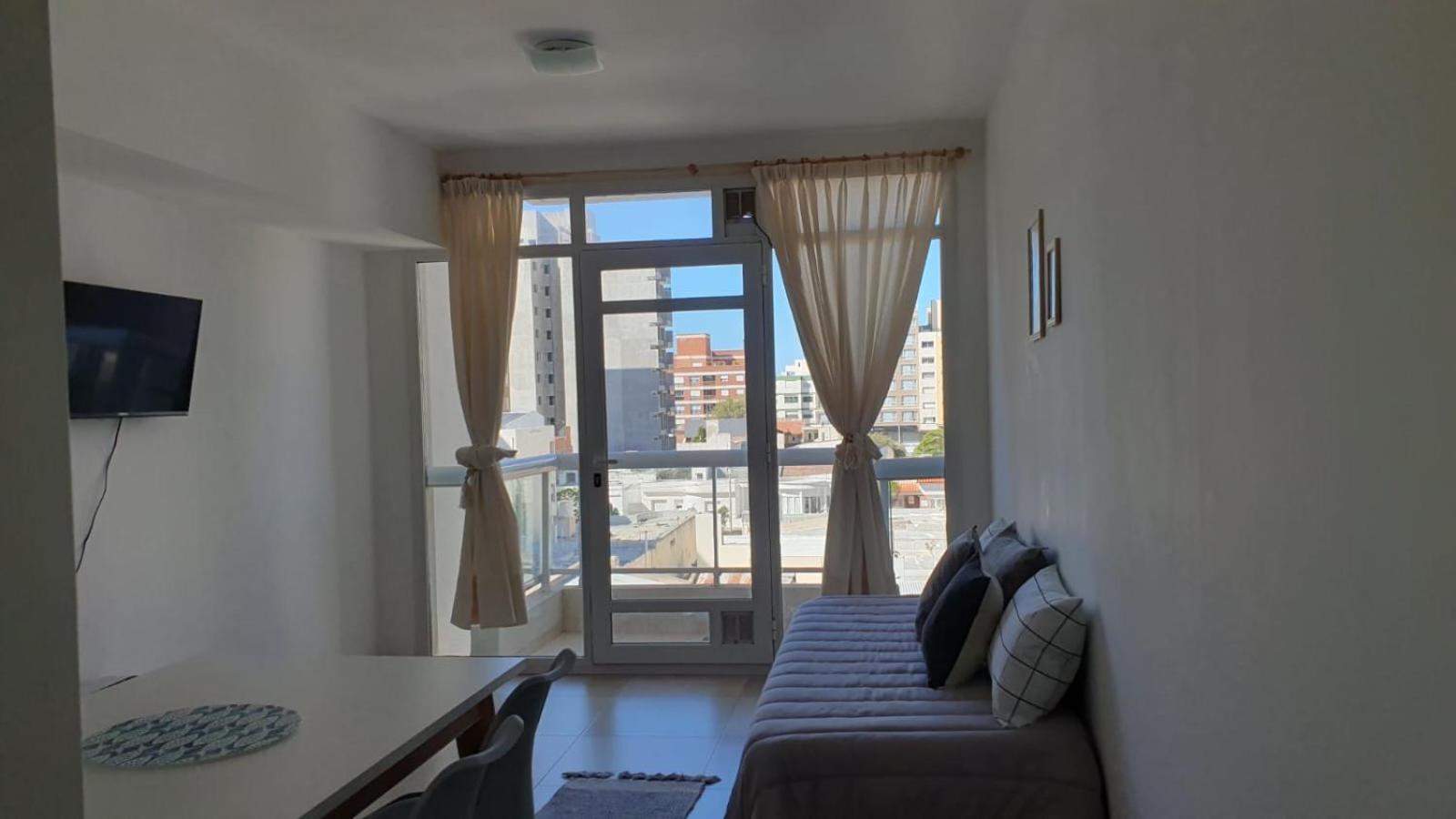 Madryn Alegra - Centrico, Balcon Con Vista A La Ciudad Puerto Madryn